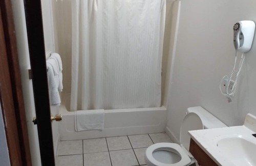 New Castle Hotel | ELDORADO MOTEL