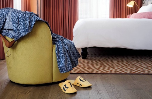 Chinatown Hotel | Elegant City Escape | 2 Units | Gallery Rooms | Gym & WiFi Access
