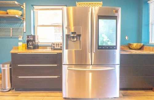 Shaw House | Elegant Shaw 5BR with Comfort in Mind ABODEbucks