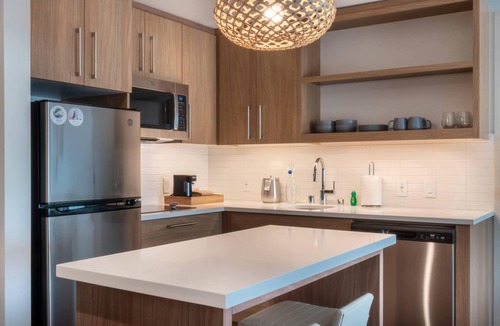 Irvine Business Complex Hotel | Element by Marriott Irvine