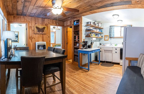 Voluntown Cabin | Ellis -Lakeside Cabin on Beach Pond with Wood Fired Finnish Sauna