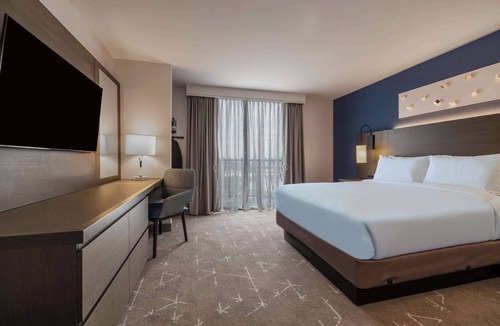 Tulsa Hotel | Embassy Suites by Hilton Tulsa I-44