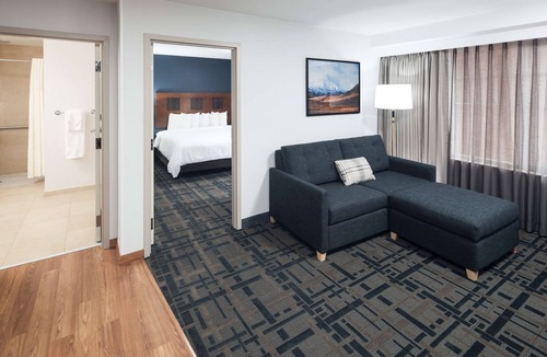 Midtown Anchorage Hotel | Embassy Suites by Hilton Anchorage