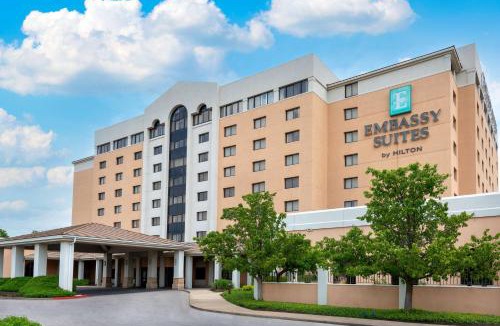 Waldron Hotel | Embassy Suites by Hilton Kansas City International Airport