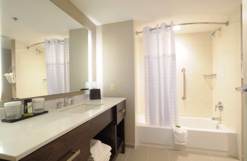 Central Oklahoma City Hotel | Embassy Suites Oklahoma City Downtown/Medical Center