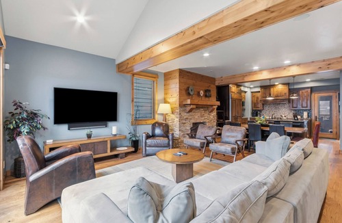 Downtown Park City House | Enjoy a Luxury Living Space + High-End Features & Amenities at Park City Mountainside Manor