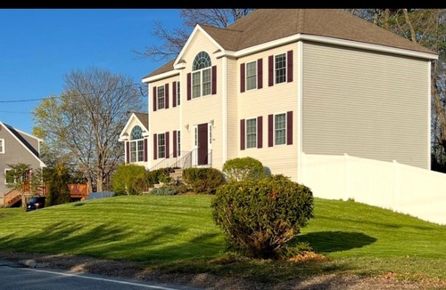 North Billerica Apartment | Entire Beautiful Guest Two Bedroom with own entrance along routes 3, 495 & 95