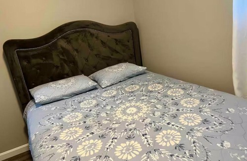 North Billerica Apartment | Entire Beautiful Guest Two Bedroom with own entrance along routes 3, 495 & 95