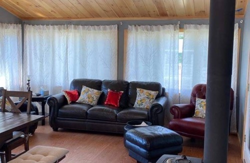 East Wakefield House | Entire Home on Lake Ivanhoe East Wakefield, NH