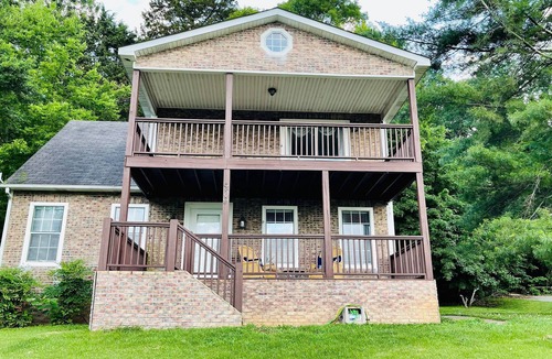 Bowling Green House | Entire House Family-Pets-Friendly Close to i65.