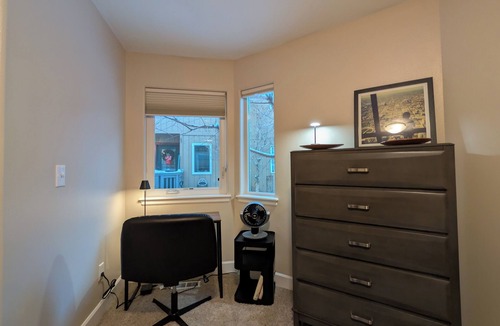 Fairview House | Entire Private Guestroom Near Downtown Anchorage – Kitchen, WiFi & Parking