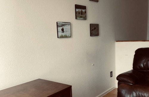 Turnagain House | Entire Townhome! near airport, restaurants, and trails! Small back yard!