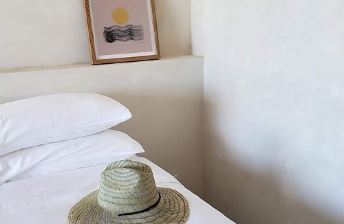 Montauk Hotel | Entrancing Oceanfront Experience! Swimming Pool, Free Breakfast and Parking!