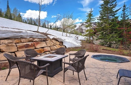 Empire Pass House | Equinox at Empire Pass | Ski-in/Ski-out | Hot Tub