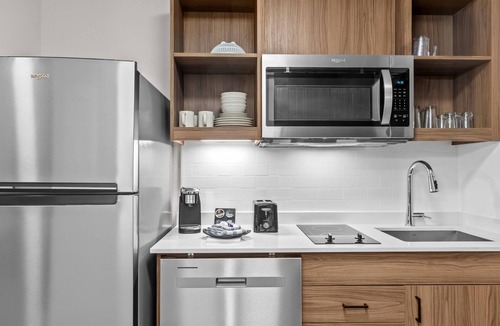 Bowling Green Hotel | Everhome Suites Bowling Green by Choice Hotels