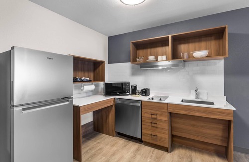 Clarksville Hotel | Everhome Suites Clarksville Ft. Campbell Area by Choice Hotels