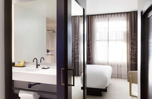 Theater District Hotel | Excellent Choice! Two Pet-friendly Accommodations Near Union Square!