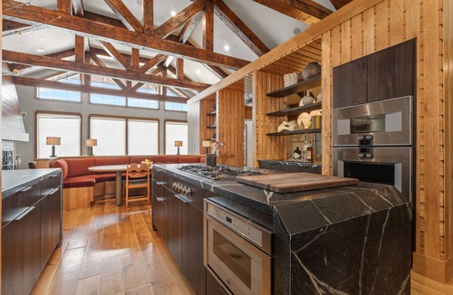 Empire Pass House | EXCEPTIONAL HOME IN EMPIRE PASS, DEER VALLEY - EASY ACCESS TO SILVER STRIKE LIFT