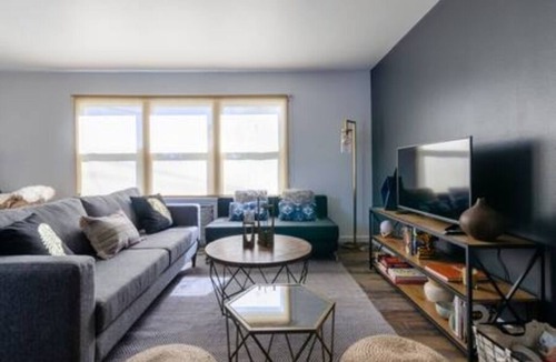 East Richmond Apartment | Executive suite central location PET FRIENDLY