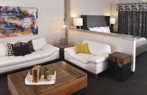 Broken Arrow Hotel | Expanded King Executive, Stoney Creek Tulsa, Massage Chair | 2 Units