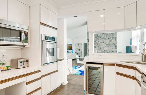 Northwest Harbor House | Expansive East Hampton Home, Centrally Located, Pool & Tennis, Great for.