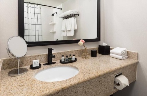 Brookline Hotel | Experience Brookline Charm in a Modern Comfortable Room!