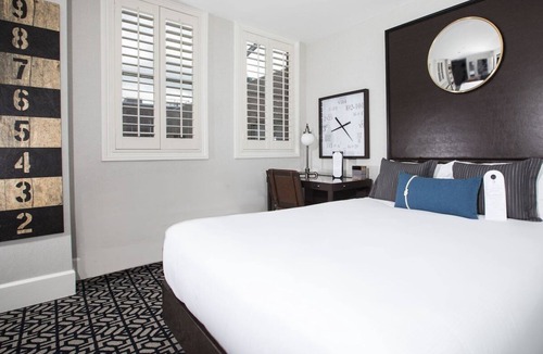 South Beach House | Experience Soothing Moments & Luxury! Pet-friendly Property, Onsite Parking!