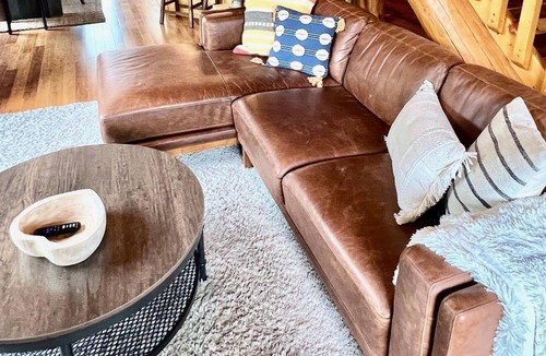 Valdez Cabin | Experience the Majesty of Valdez!