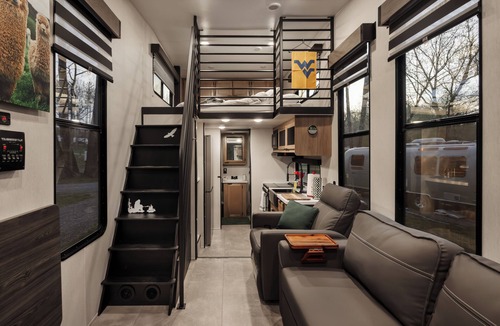 Hedgesville House | Explore Creekside RV Bliss #3 in Pleasant Hedgesville, WV