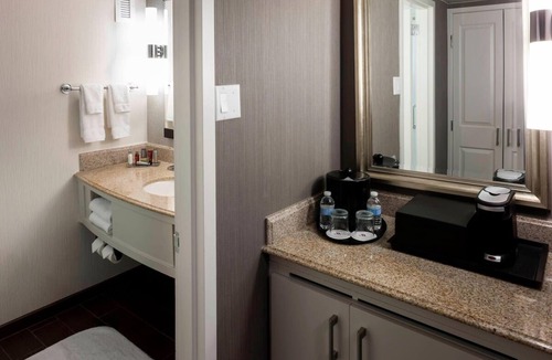 Fairfax Hotel | Explore Fairfax from a Comfortable Stay Near GMU and Fair Oaks Mall