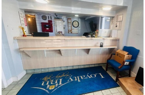 Summit Station Hotel | Express Inn Near Columbus Airport