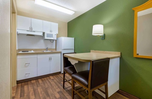 Germantown Hotel | Extended Stay America Suites Washington DC Germantown Town C
