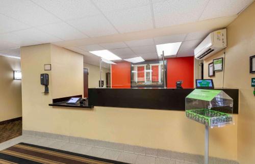 Akron Hotel | Extended Stay America Suites - Akron - Copley - East