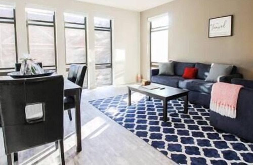 Bluemont Apartment | Extraordinary | Unique | Location| Luxury | Lounge