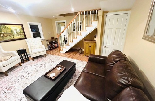 Lagrangeville Cottage | Fabulous 2-bedroom Creekside cottage on the historic Collins Estate.