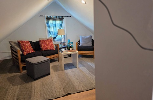 Manchester House | Fabulous 2-bedroom house with AC in Manchester