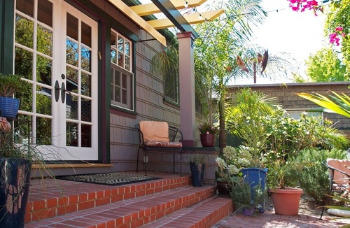 Oak Park House | Fabulous Downtown Living