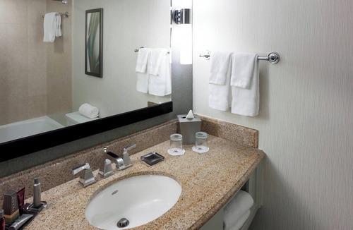 Fairfax Hotel | Fairfax Marriott at Fair Oaks