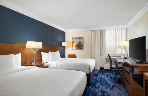 Herndon Hotel | Fairfield by Marriott Inn & Suites Herndon Reston