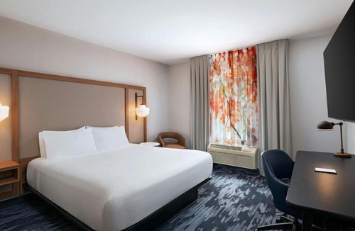 Medford Hotel | Fairfield by Marriott Medford Long Island