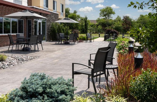 Brooklyn Hotel | Fairfield Inn & Suites by Marriott Cleveland Tiedeman Road