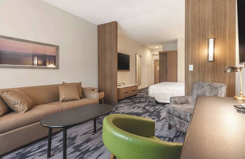 Shawnee Hotel | Fairfield Inn & Suites by Marriott Kansas City Shawnee
