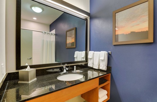 Fort Worth Hotel | Fairfield Inn & Suites Fort Worth I-30 West near NAS JRB