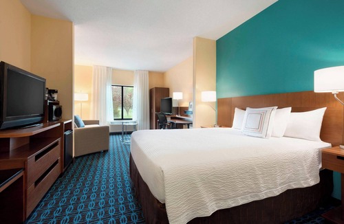 Manchester Hotel | Fairfield Inn & Suites Hartford Manchester