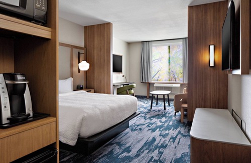 Fayetteville Hotel | Fairfield Inn & Suites by Marriott Fayetteville