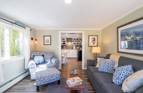 Kennebunk Cottage | Fairview Cottage, Steps from Mother's Beach in Kennebunk