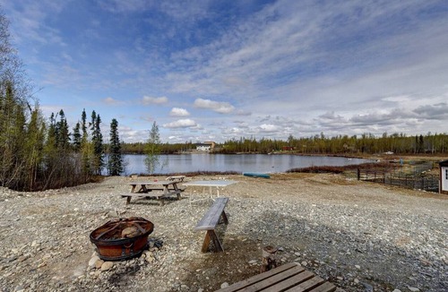 Houston House | Family Adventure Cabin With Lake View, Barn Animals, Kayak Rentals and Trails in Houston, Alaska