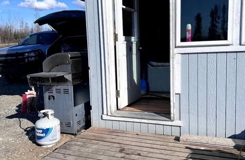 Houston House | Family Adventure Cabin With Lake View, Barn Animals, Kayak Rentals and Trails in Houston, Alaska