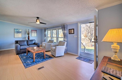 Afton House | Family-Friendly Bernice Home: 2 Mi to Lake & Park!