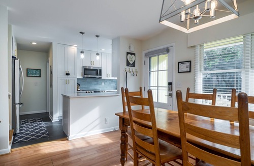 Tarpon Pond Cottage | Family-Friendly 3BR Tarpon Pond Cottage! Amenity access included! Close to Beach/Pools.NO pets